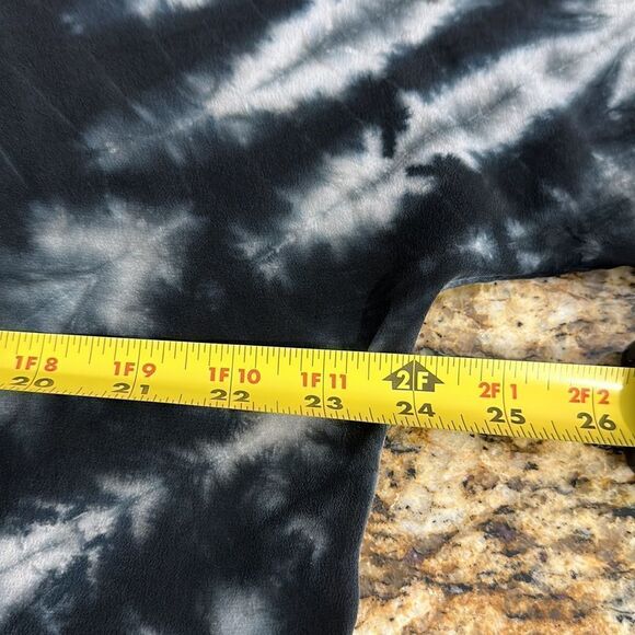 Chaser Tie Dye Silk Oversized Fit Cold Shoulder Top Blouse Size S - Picture 8 of 9